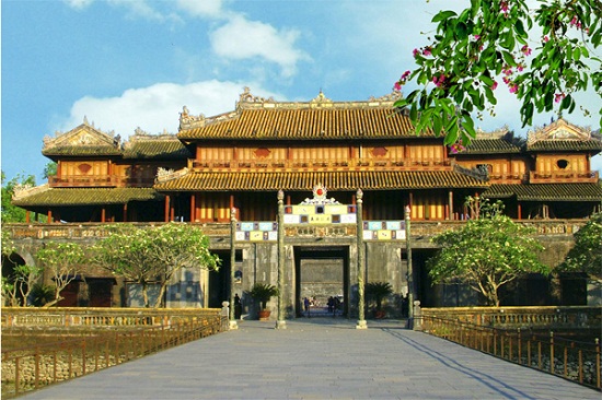 Tourists visiting Hue increase sharply over holiday